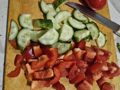 Salotas „Kaimiškas“ su tunu Žingsnis 1