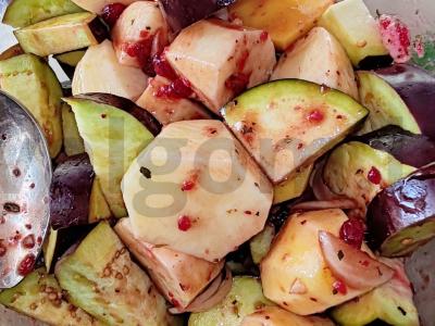 Antis su spanguolių-apelsinų uogiene su prieskoniais ir troškinta su daržovėmis Žingsnis 7