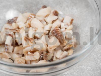 Lengvas nekrabų salotas Žingsnis 6