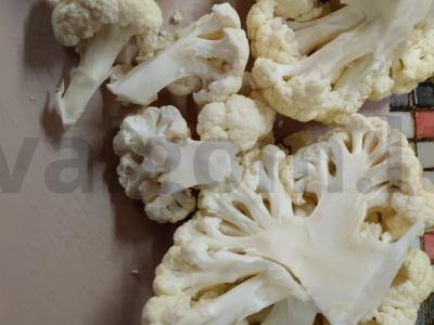 Žiedinė kopūstai kiaušinių-riešutų tešloje Žingsnis 1