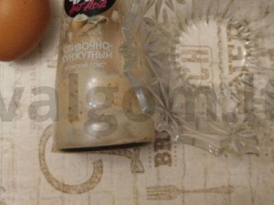 Žiedinė kopūstai kiaušinių-riešutų tešloje Žingsnis 3