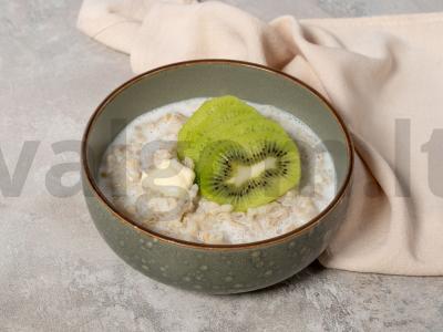 Perlų košė lėtoje viryklėje pagrindine nuotrauka