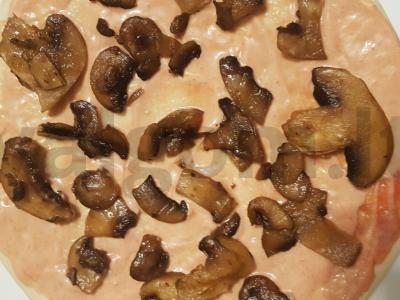 Kreminė pica su grybais ir pomidorais Žingsnis 3