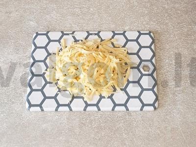 Greita pica su mėsa ir daržovėmis Žingsnis 2