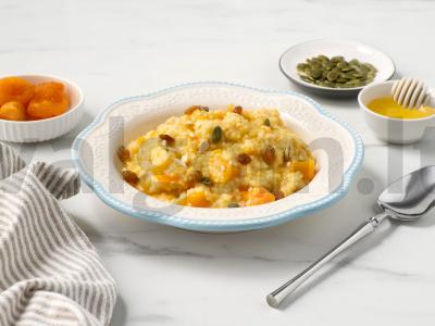 Pšenių košė su pienu ir moliūgu lėtoje viryklėje pagrindine nuotrauka