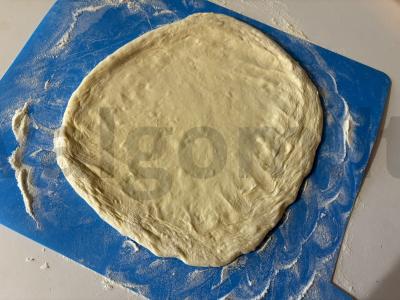 Skani pica su traškia mocarelos plutele Žingsnis 2