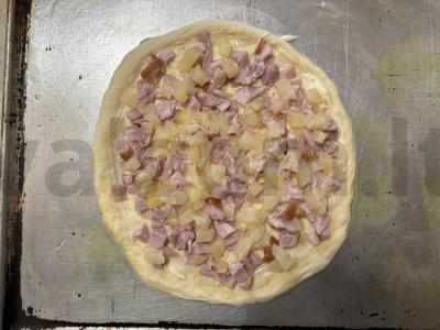 Skani pica su traškia mocarelos plutele Žingsnis 5