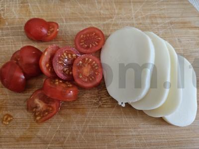 Steikai su vyšniniais pomidorais ir mocarela Žingsnis 3