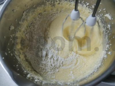 Slyvų pyragas su cinamonu Žingsnis 3