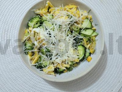 Nuostabus salotas su parmezanu Žingsnis 6