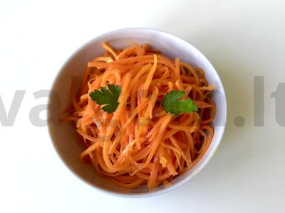 Salotas „Aštrus morkų salotas“ pagrindine nuotrauka