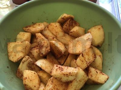 Bulvės su kiaušiniu ir žaliu svogūnu Žingsnis 3