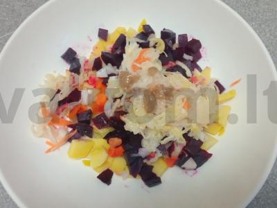 Vinegretas su raugintais kopūstais, barbaru ir garstyčių padažu Žingsnis 7