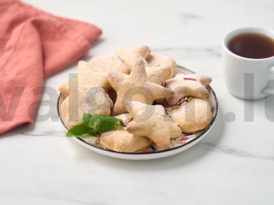 Sausainiai iš rūgštaus pieno pagrindine nuotrauka