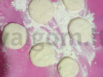 Varškės blynai su kokosų drožlėmis Žingsnis 5