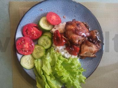 Teriyaki vištiena su grybais pagrindine nuotrauka