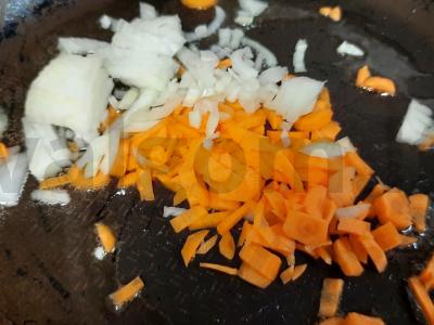 Vištienos faršo sriuba su kukuliais Žingsnis 2