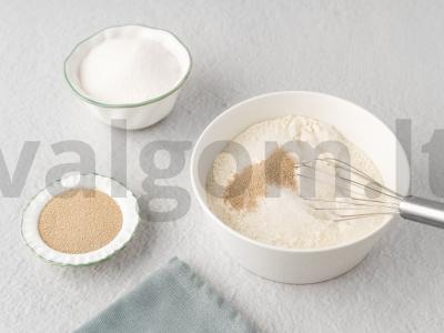 Cinnabon su pistacijomis Žingsnis 1