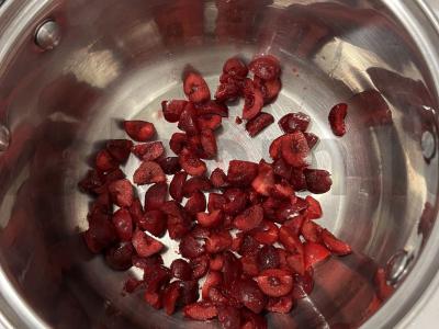 Vyšnių konfitas su malonia rūgštelė Žingsnis 2