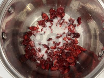 Vyšnių konfitas su malonia rūgštelė Žingsnis 3