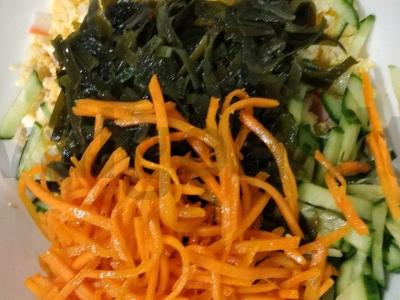 Skaniausias, naudingas salotas su jūros kopūstais ir korėjietiška morkų salotomis Žingsnis 5