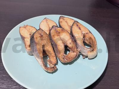 Kepta lašiša sojų padaže pagrindine nuotrauka