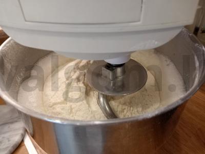 Pyragas iš kvietinių miltų su aguonomis Žingsnis 4