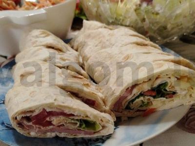 Tortilija su mėsa pagrindine nuotrauka