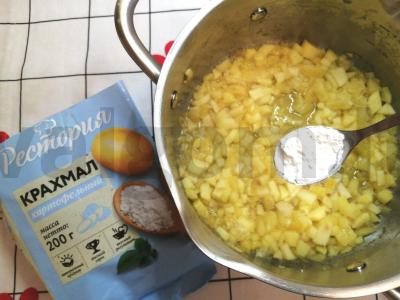 Kepiniai su mielėmis, obuoliais ir apelsinais Žingsnis 4