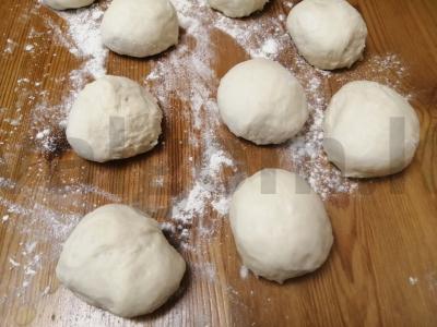 Kepiniai su mielėmis, obuoliais ir apelsinais Žingsnis 6