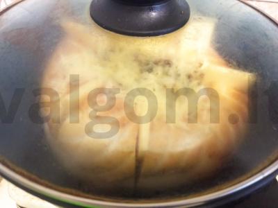 Kepinys su grybais, svogūnais ir sūriu Žingsnis 8