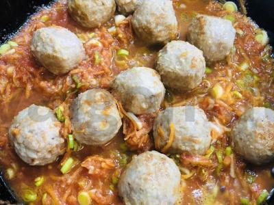 Makaronai su meatballs ir daržovių troškiniu Žingsnis 5