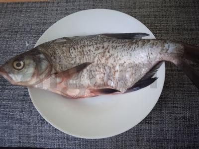 Keptas lydekas su traškia kvapnia plutele Žingsnis 1