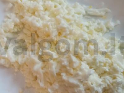 Salotas „Drakonas“ iš raudonos žuvies Žingsnis 3