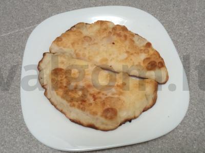 Čeburekai su sūriu ir pomidoru Žingsnis 7