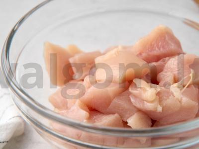 Vištiena orkaitėje su daržovėmis ir sūriu Žingsnis 1