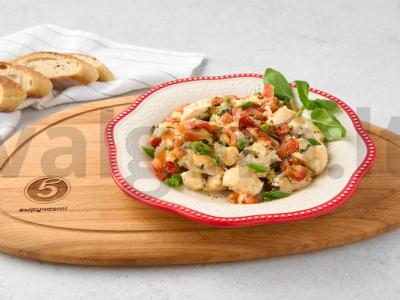 Vištiena orkaitėje su daržovėmis ir sūriu pagrindine nuotrauka