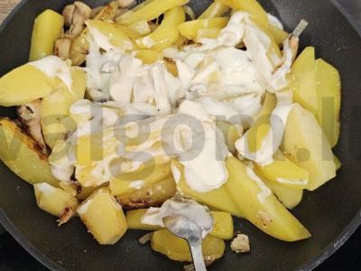 Bulvės su vištiena ir grybais grietinėlės padaže Žingsnis 6