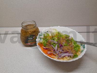 Daržovių salotas su kiaušiniu ir kvapniu padažu Žingsnis 3