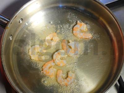 Azijietiška salotų su jūros gėrybėmis ir funčozomis Žingsnis 5