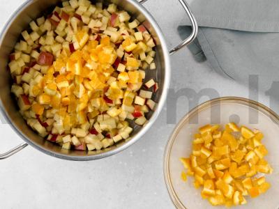 Obuolių uogienė su apelsinais Žingsnis 1