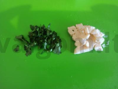 Įdarytas kiaušinis su sūrio ir raudonos ikros įdaru Žingsnis 2