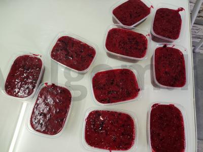 Juodųjų serbentų tyrė su cukrumi Žingsnis 4