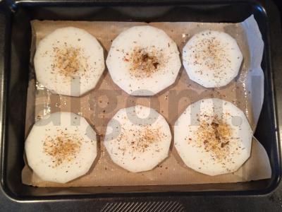 Kepti cukinijos su pomidorais ir sūriu Žingsnis 1