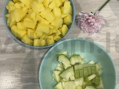 Daržovių sriuba su žvaigždutėmis makaronais Žingsnis 4