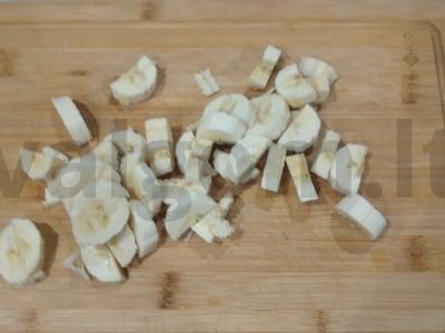 Skaniausia vegetariška galeta su vaisiais ir uogomis Žingsnis 6