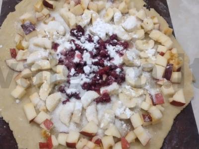 Skaniausia vegetariška galeta su vaisiais ir uogomis Žingsnis 9