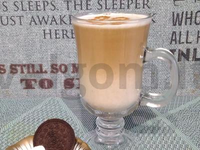 Raf-kava su halva, pagaminta iš espreso pagrindine nuotrauka