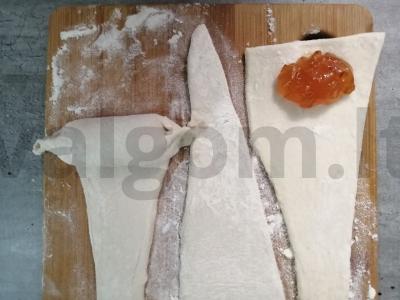 Sluoksniuoti rageliai su džemu Žingsnis 3