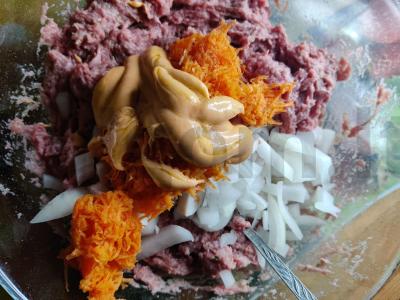 Kalakutų kotletai su sezamu Žingsnis 4